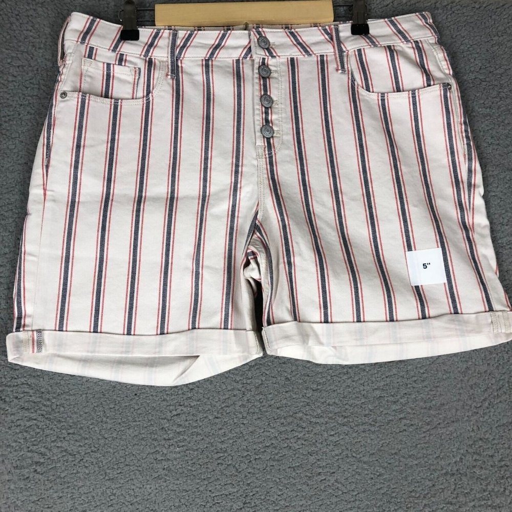 NEW Old Navy Women's 16 Jean Shorts Mid-Rise Button Fly Cuffed Hem Summer Casual